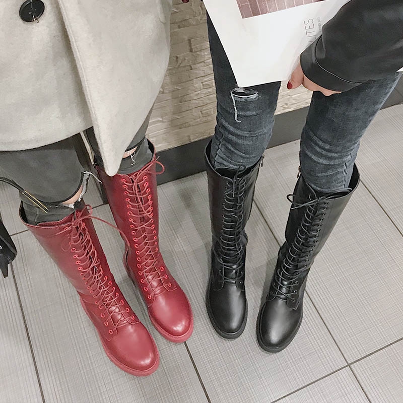 lace up boots trend
