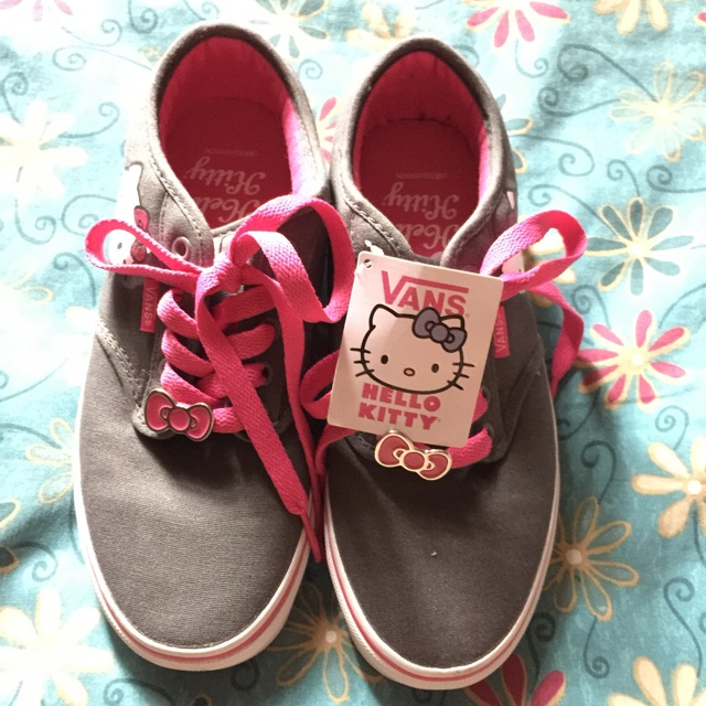 hello kitty vans shoes