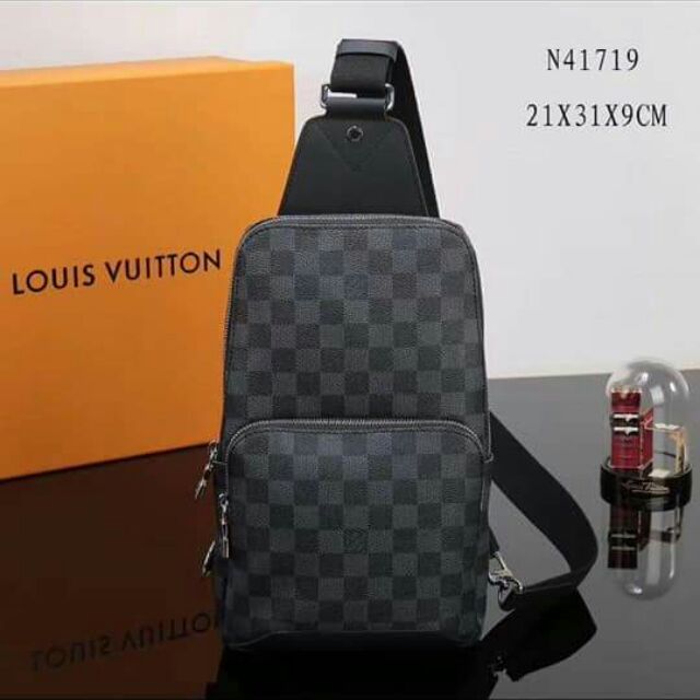 lv shoulder bag men