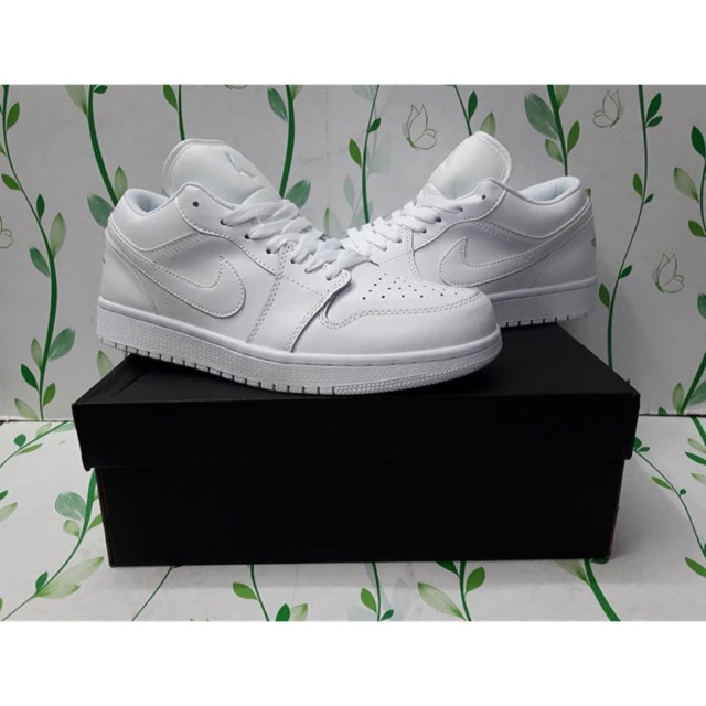 j1 triple white low