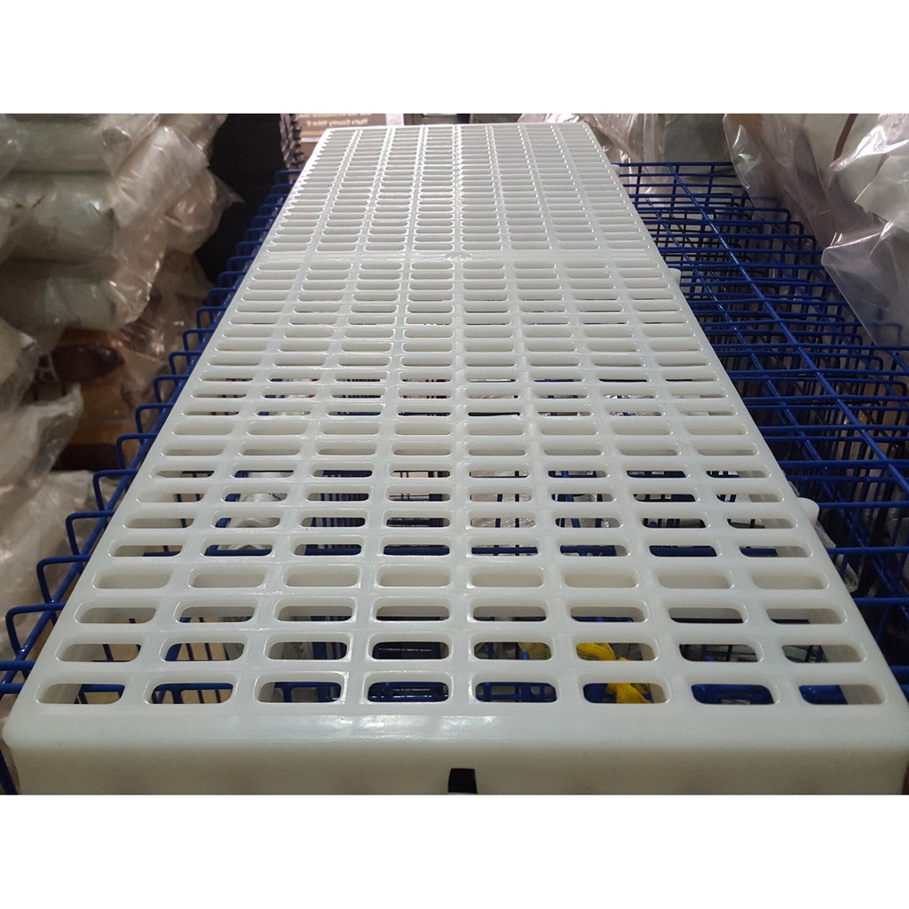 dog plastic matting size