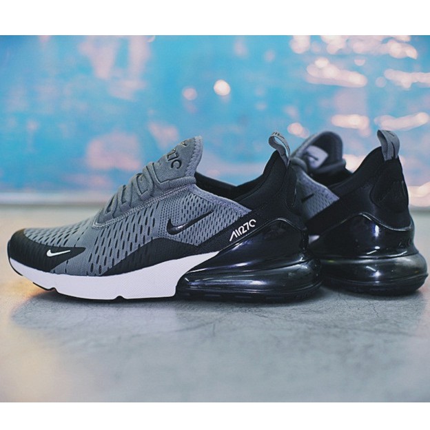 black nike airmax 270