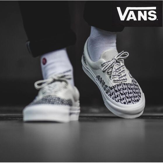 قاتمة فم مضغوط fear of god vans price 