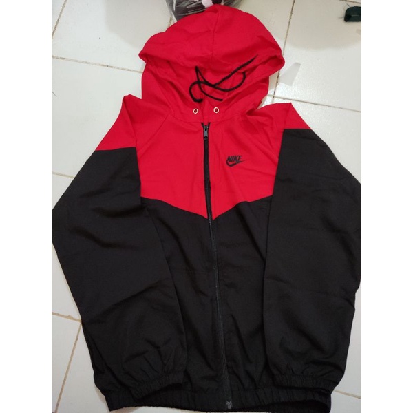 nike zip up hoodie windbreaker