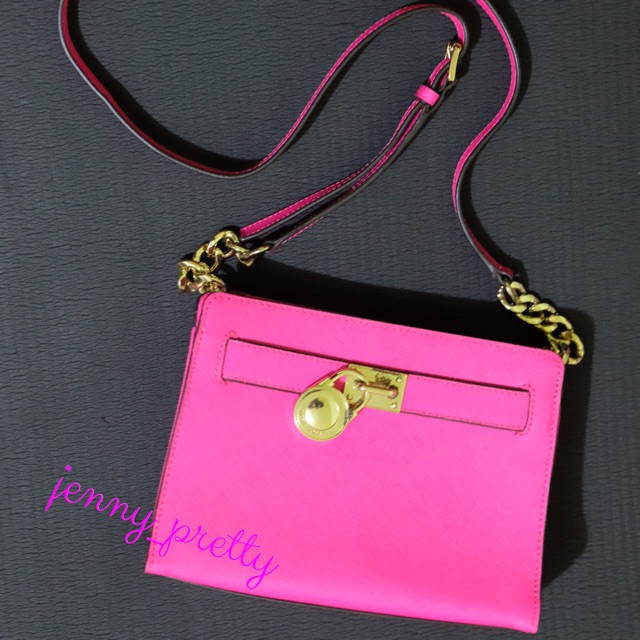 michael kors small purse pink