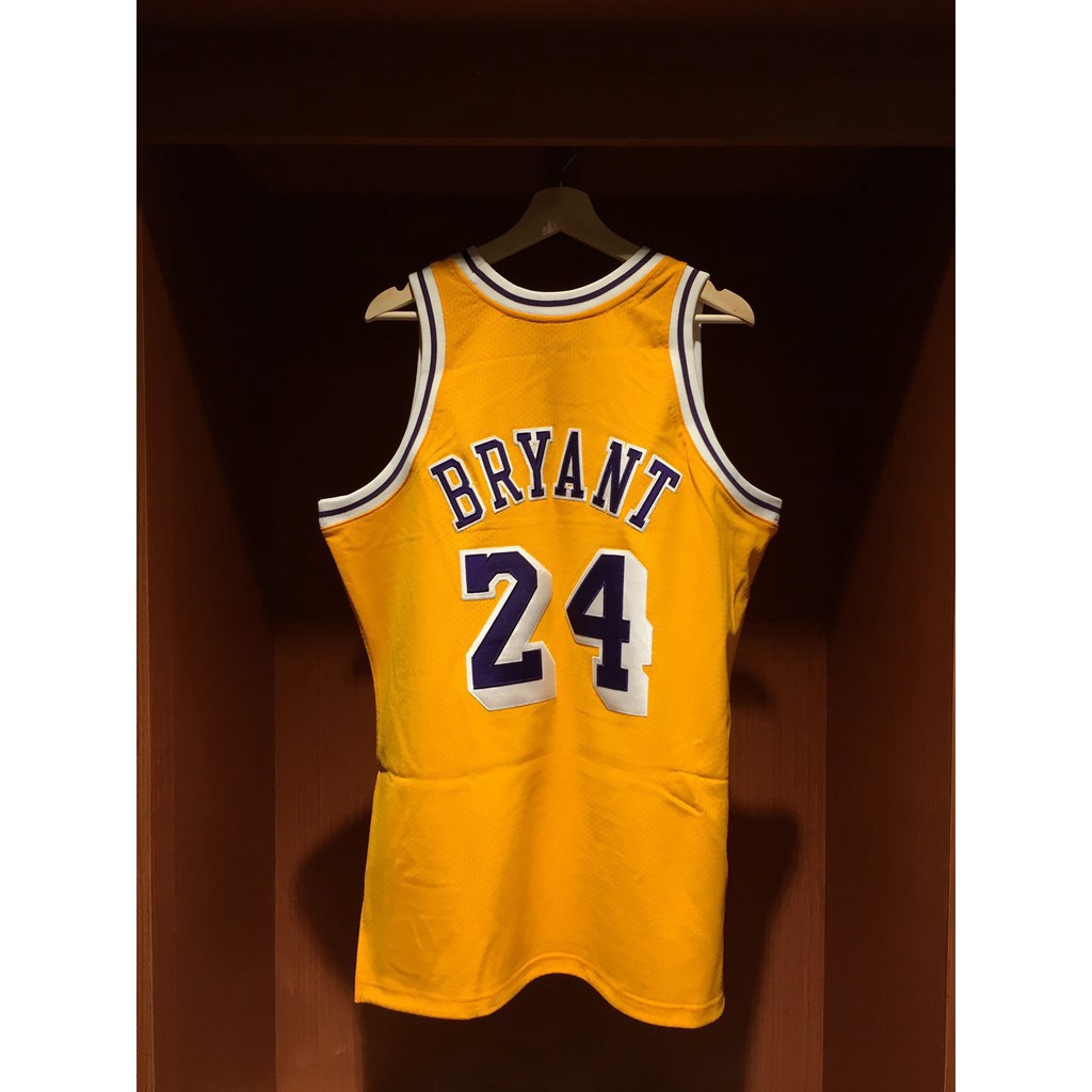 kobe bryant new jersey