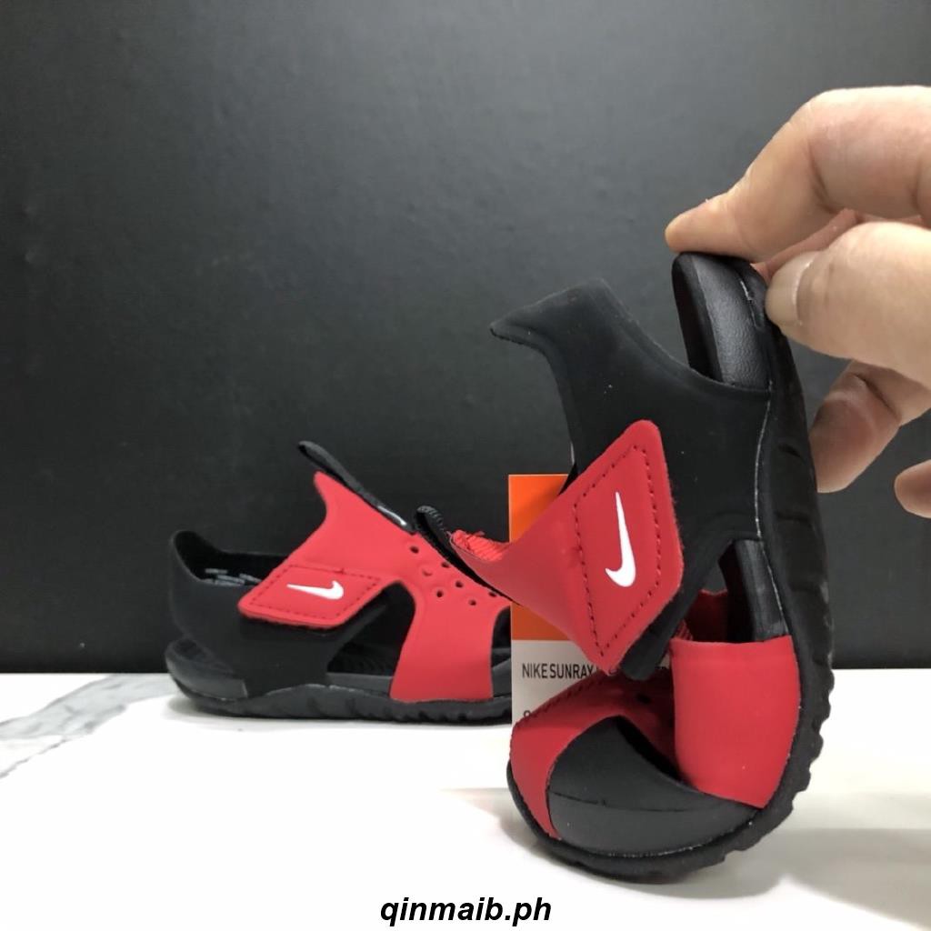 nike kids beach shoes