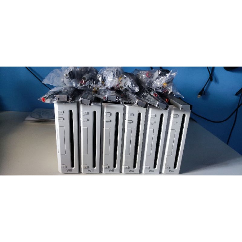 Nintendo WII unit only with free av cable and sensor bar ( ps1 ps2 ps3 ps4 ps5 psp switch xbox