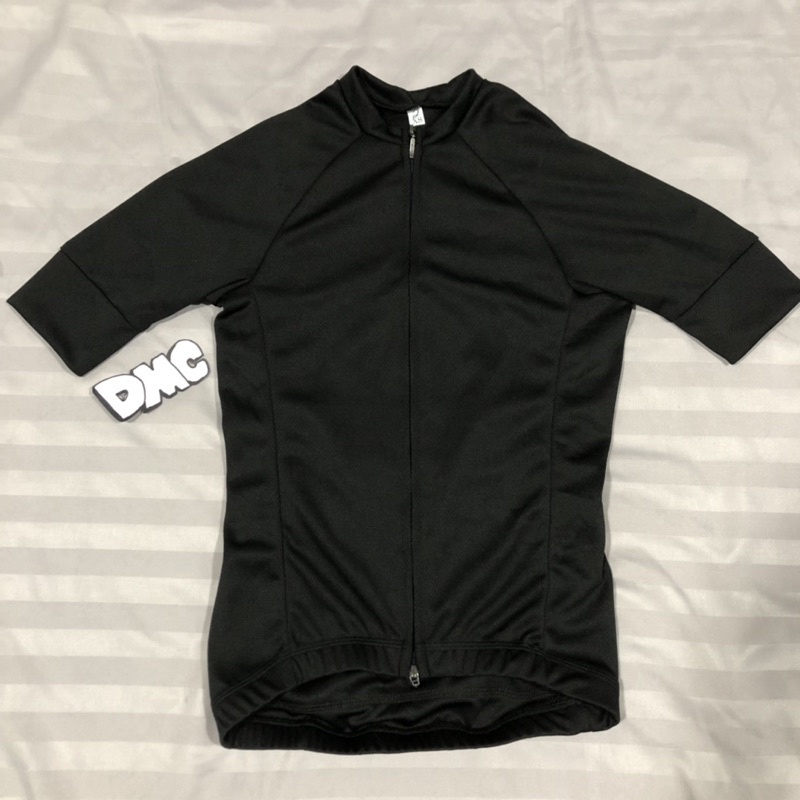 Locally made Dry fit Cyling jersey with 3 back pockets plain black ...