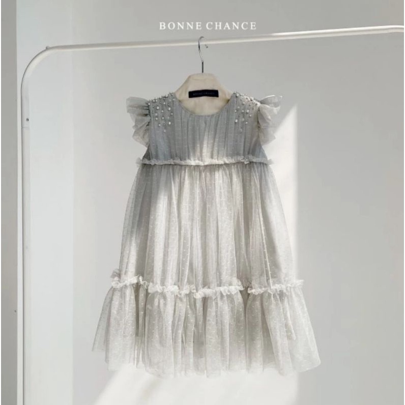 Bonne chance preloved like new really for ages 4-5 years