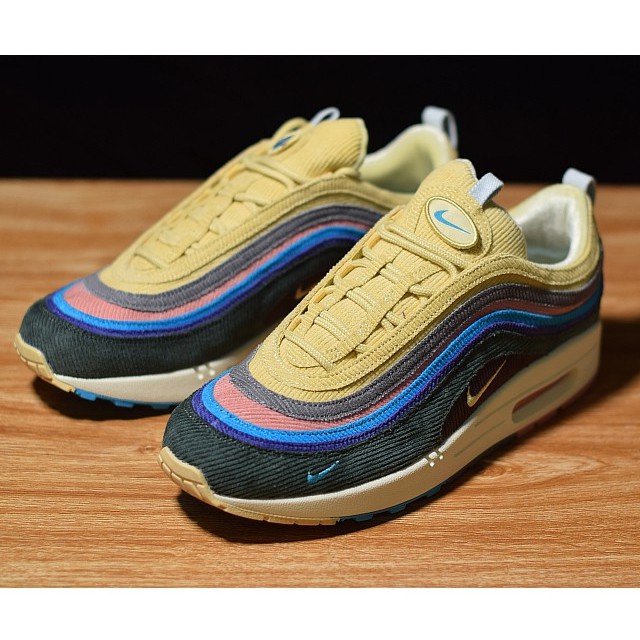 nike shoes color yellow