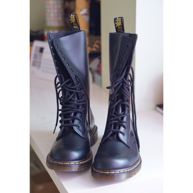 doc martens 1914 smooth