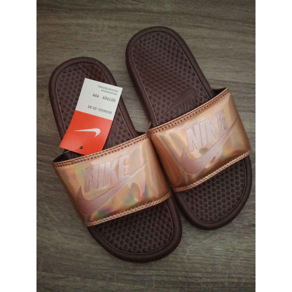 nike benassi brown