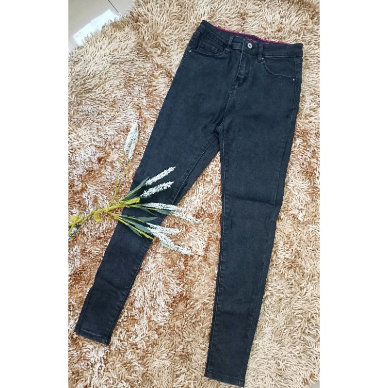 black skinny jeans me