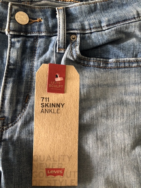 levi's 711 skinny sculpt