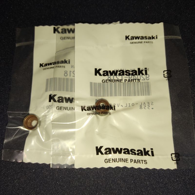 KAWASAKI BARAKO 175 VALVE SEAL GENUINE PARTS 1set 2pcs Shopee Philippines
