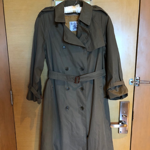 Authentic Burberry Trench Coat Size L 