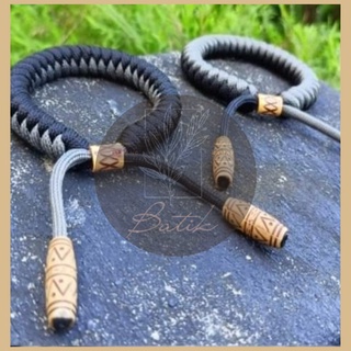 Handmade Parachord Bracelet  Snake knot Available in single and 2- toned color #4