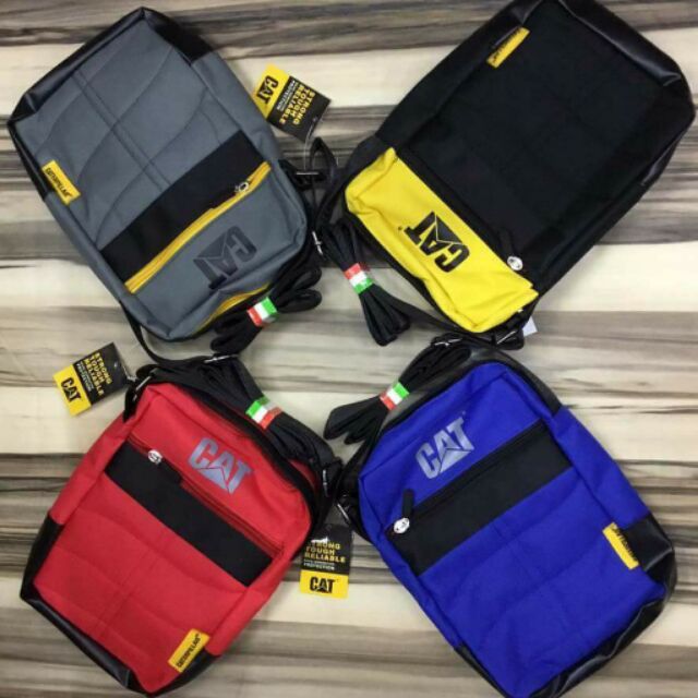 caterpillar shoulder bag