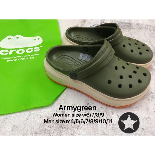crocs 6 8