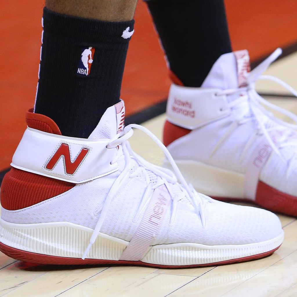 kawhi leonard raptors shoes