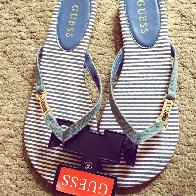 guess slippers price