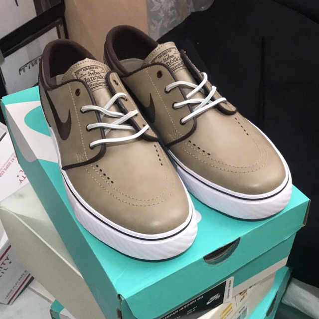 Custodio nombre de la marca Decaer NIKE SB legit Janoski Khaki Boulder US9.5 | Shopee Philippines