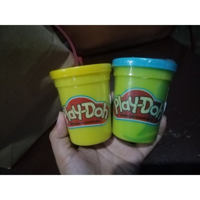 play doh molding clay