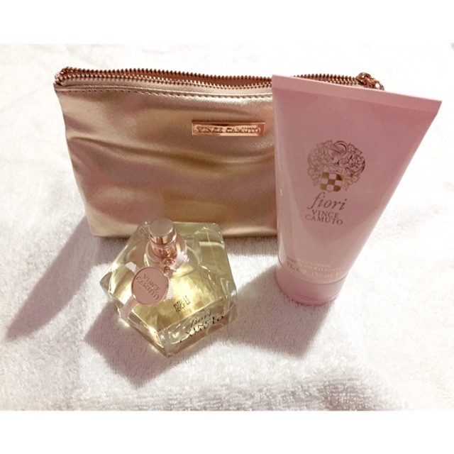 vince camuto perfume set