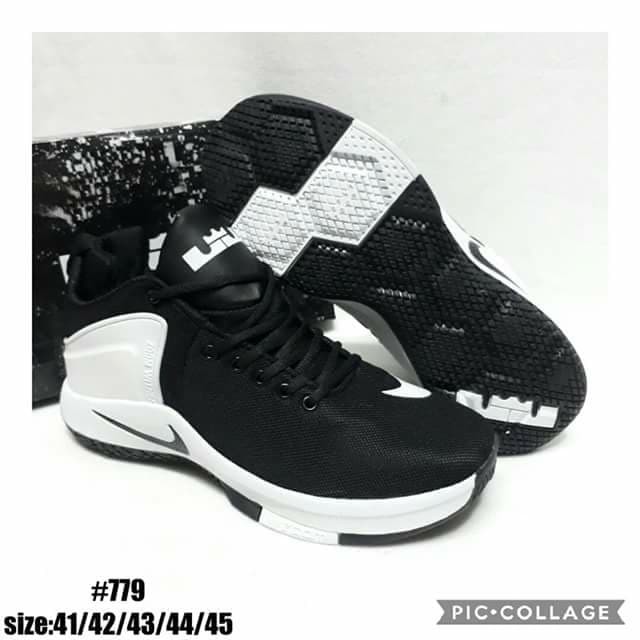 n rubber shoes