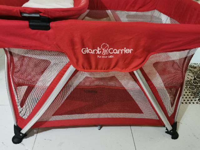 giant carrier crib geoffrey size