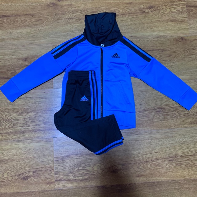Adidas originals tracksuit size 24M 
