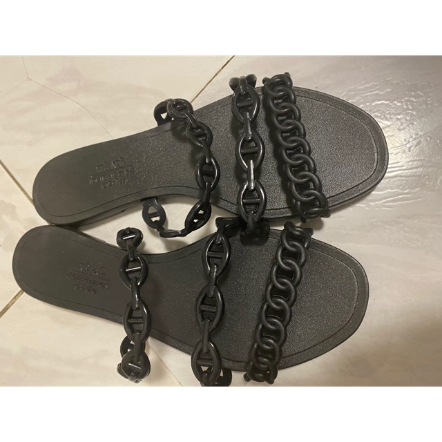 chanel jelly slippers