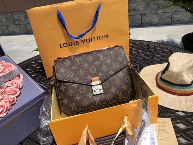 LOUIS VUITTON SLING BAG WITH COMPLETE INCLUSIONS. | Shopee Philippines