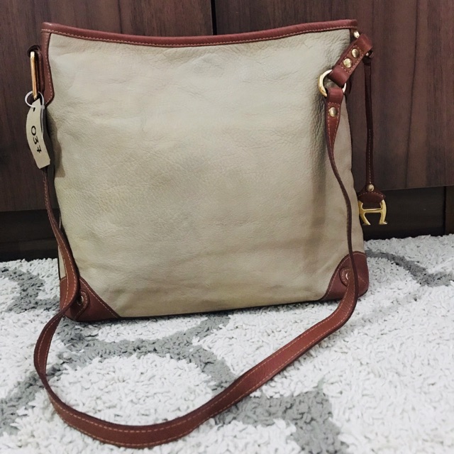 aigner sling bag