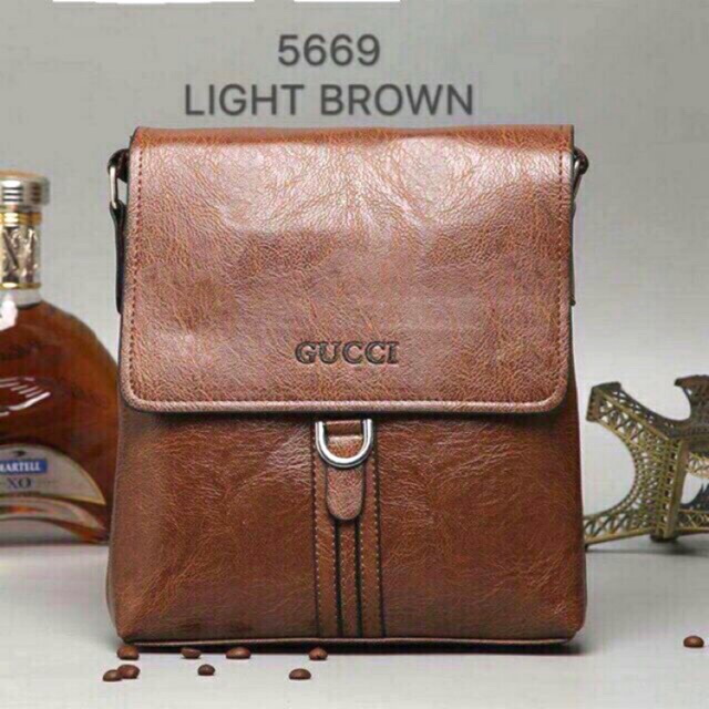 men sling bag gucci