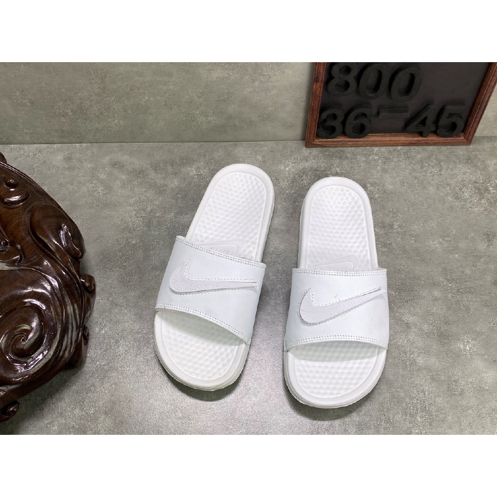 nike benassi jdi ltd