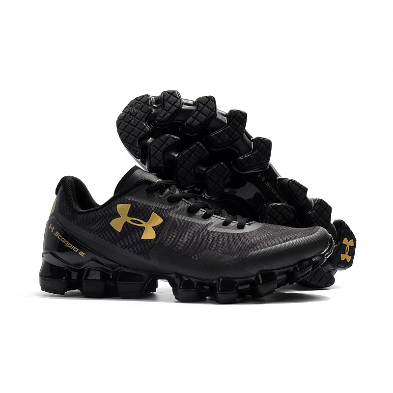 all black under armour running shoes