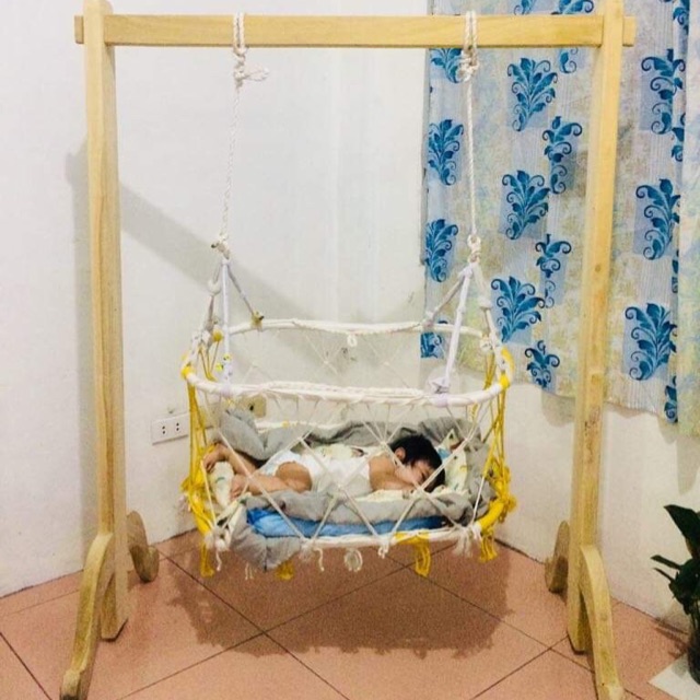 baby stand swing