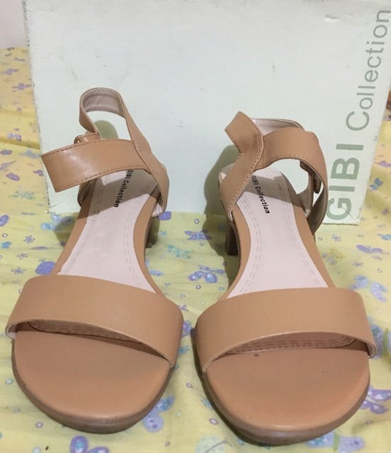 gibi flat sandals