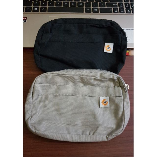 ergobaby detachable pouch