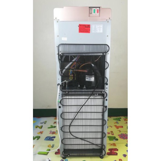 806 Freestanding Hot and Cold Water Dispenser with Compressor Cooling