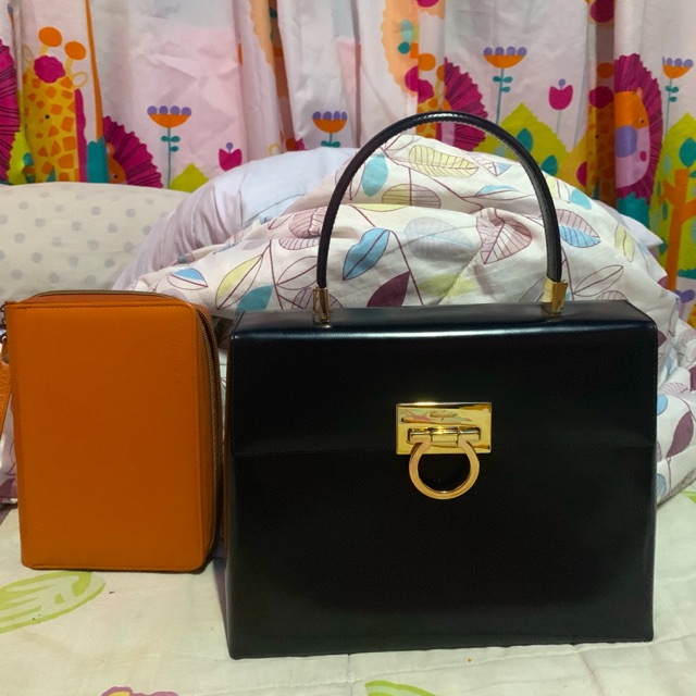 salvatore ferragamo bags philippines