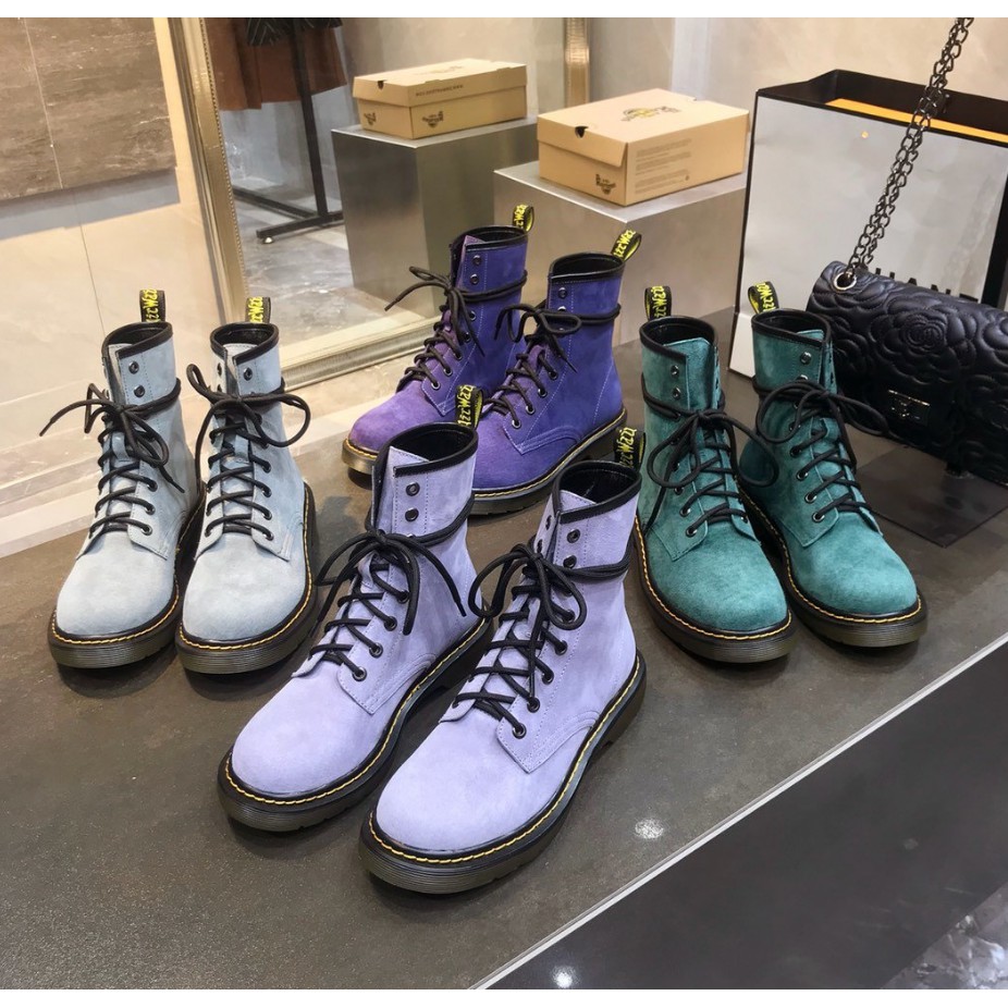 flat bottom doc martens