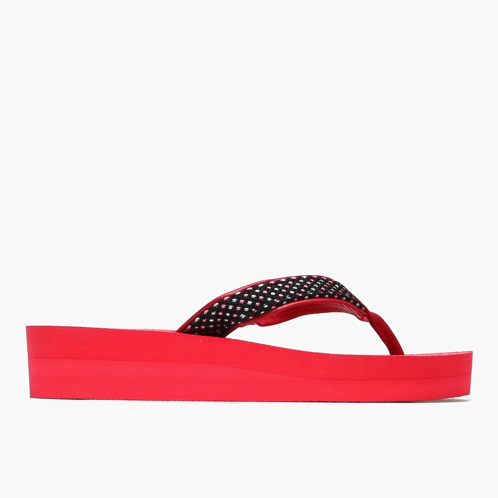 ladies red flip flops