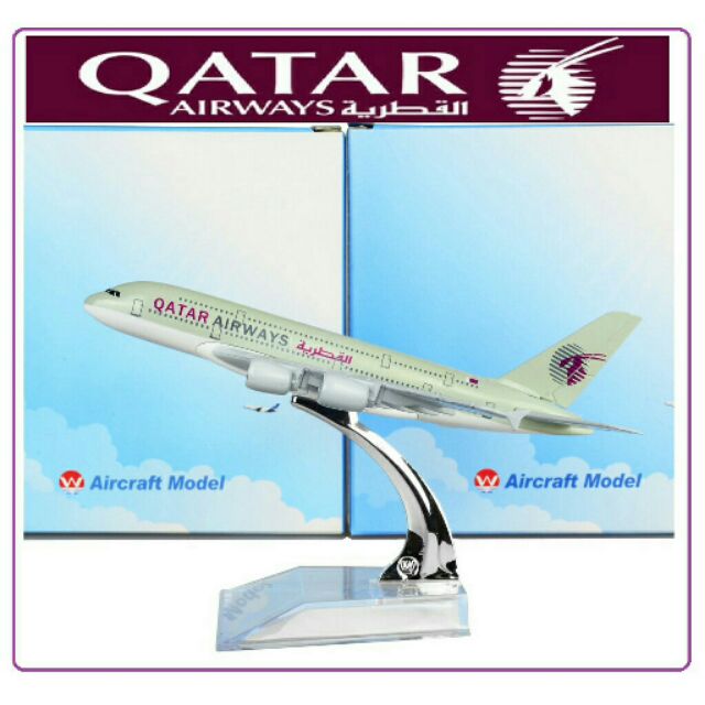 qatar airways diecast model