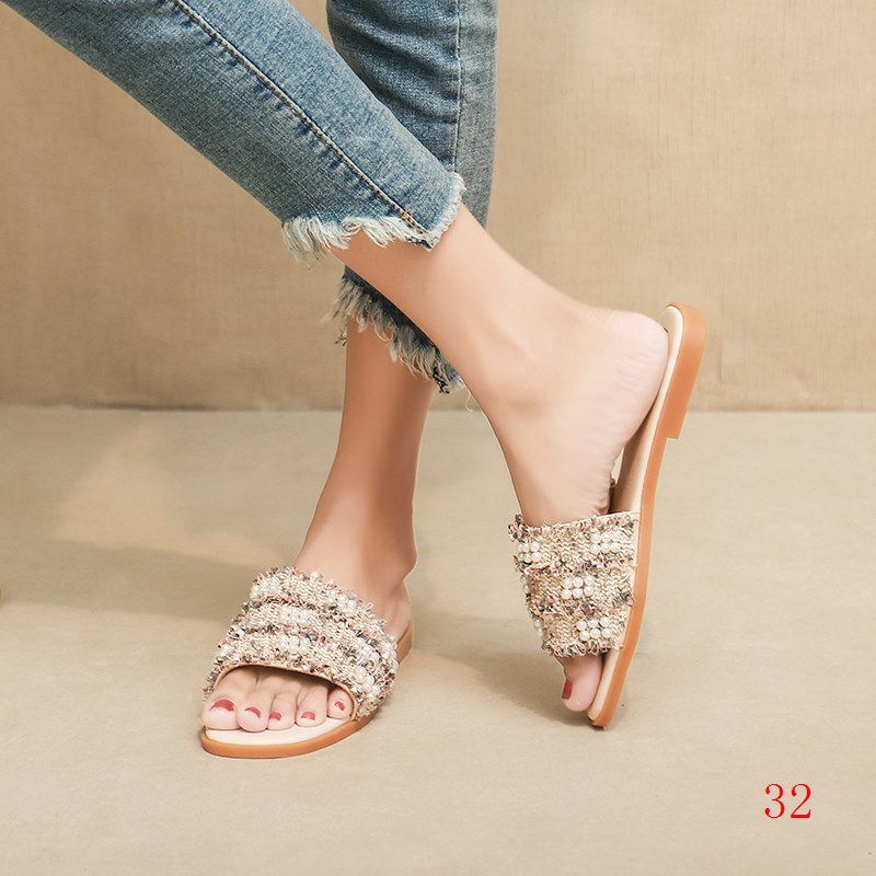 sandals for plus size feet