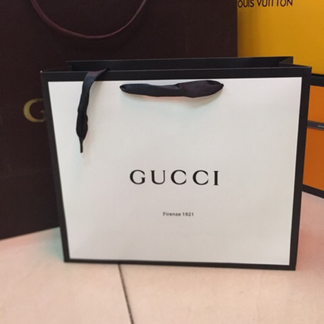 gucci paper shopping bag