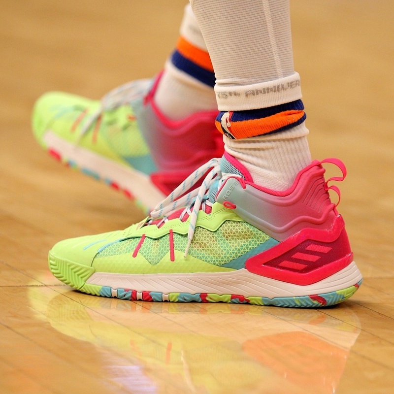 chaussures derrick rose