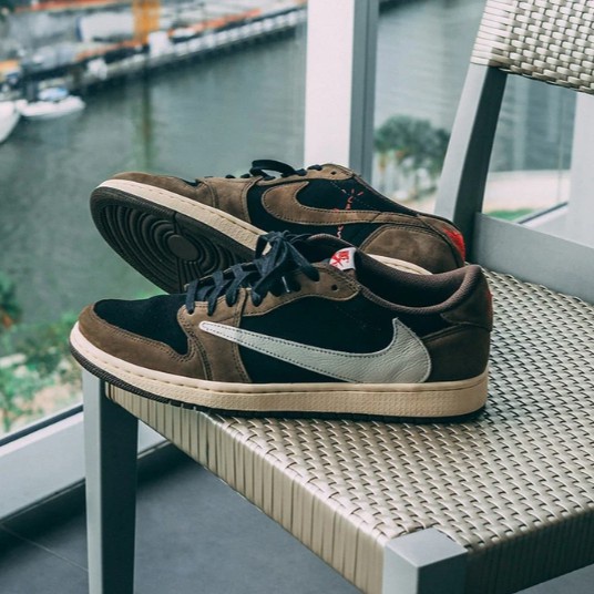 nike air jordan mocha price